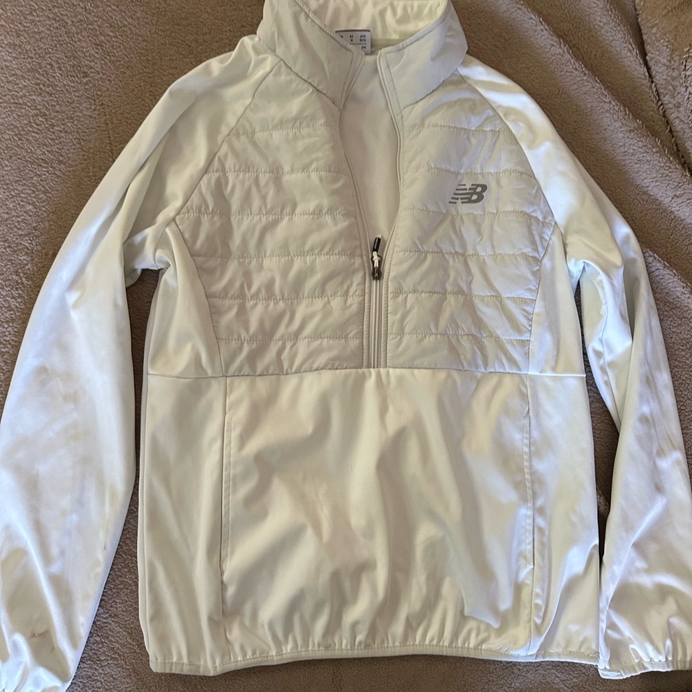 New balance pullover